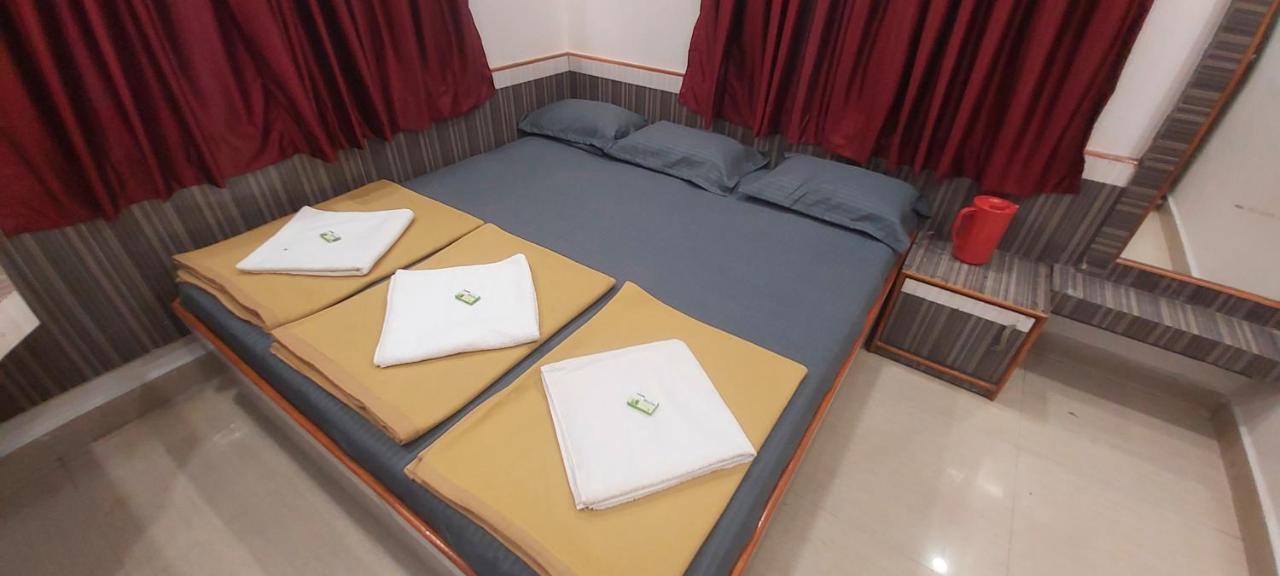 Sai Raghunandan Guest House Shirdi Exterior foto